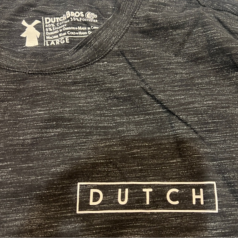 Men’s long sleeve large Dutch shirt.